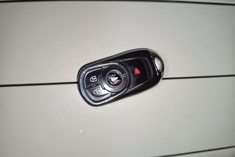 Used Buick GL8 2023 Land Executive Class Comfort Model Interior 1