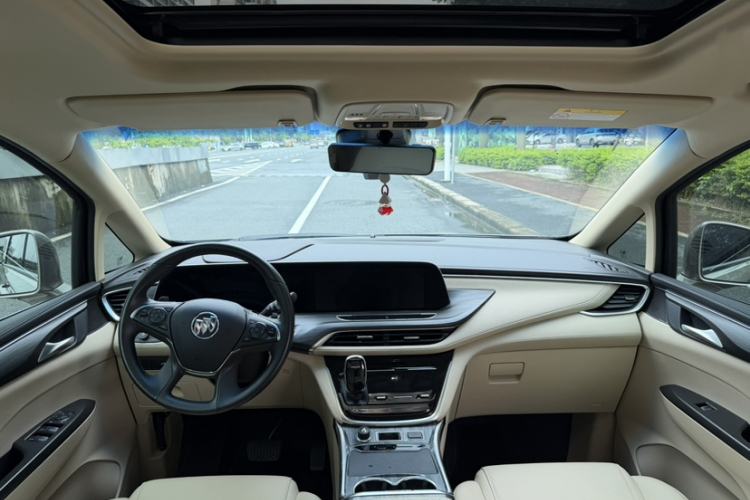 Used Buick GL8 2023 ES Lu Zun Deluxe Model Interior 2