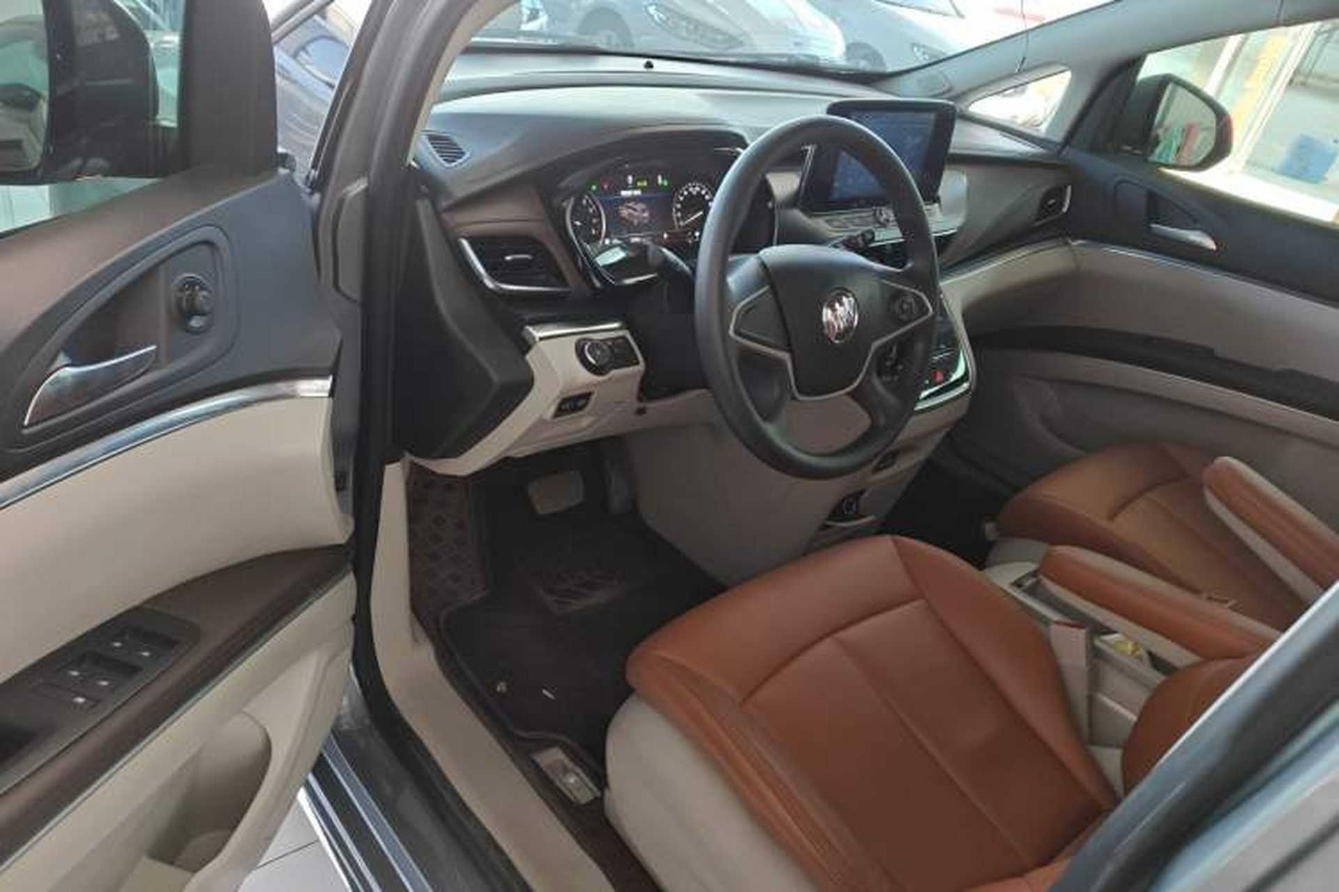 Used Buick GL8 2023 Land Executive Class Comfort Model Interior 3