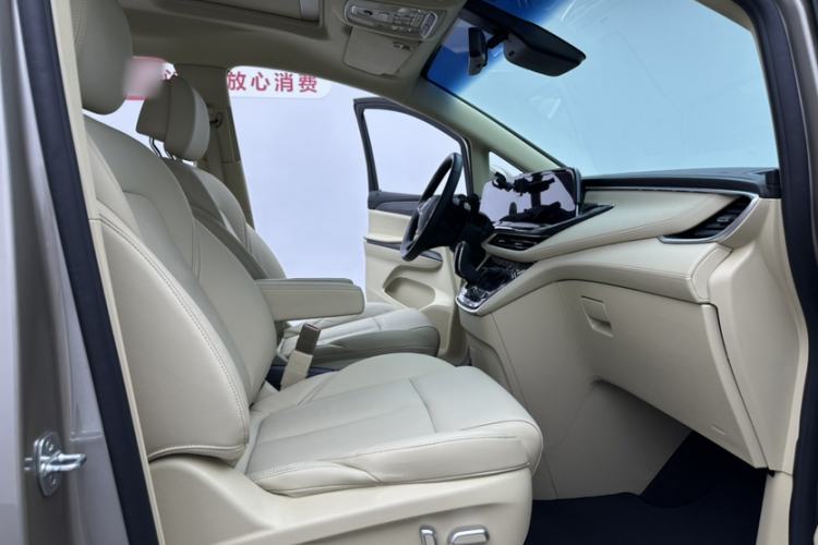 Used Buick GL8 2023 ES Lu Zun Deluxe Model Interior 7