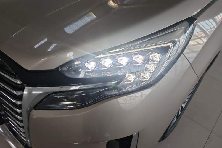 Used Buick GL8 2023 ES Lu Zun Deluxe Model Left Front Headlight