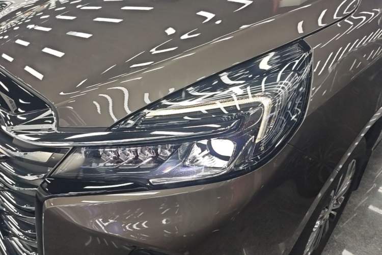 Used Buick GL8 2023 Land Executive Class Comfort Model Left Front Headlight