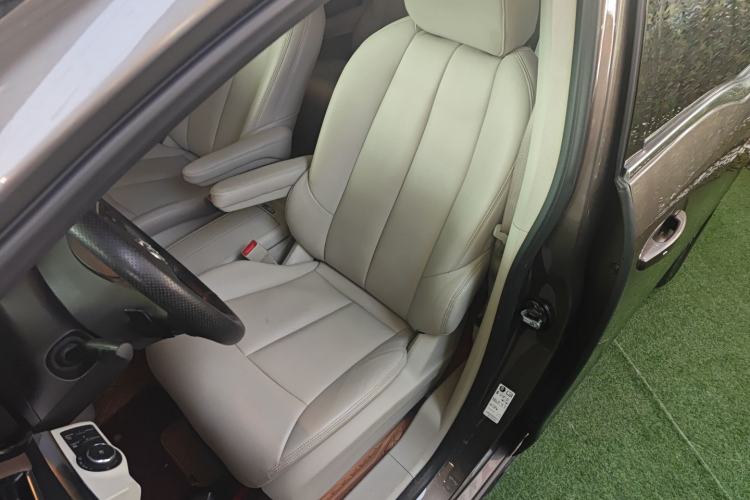 Used Buick GL8 2023 Land Executive Class Smart Enjoyment Model Left Front Seat