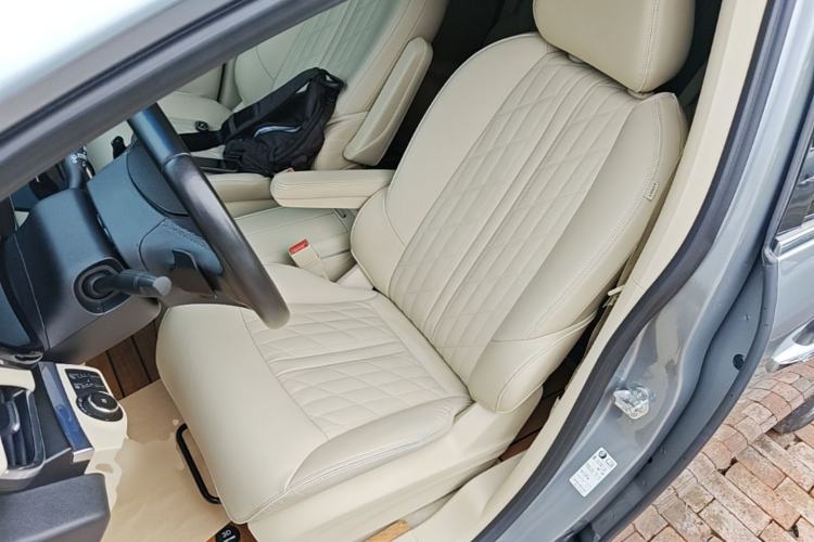 Used Buick GL8 2023 Land Executive Class 652T Luxury Model Left Front Seat