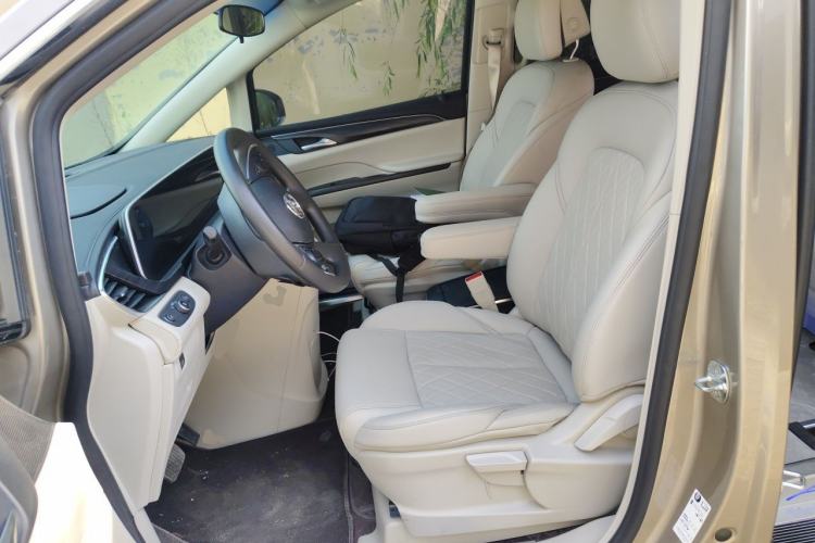 Used Buick GL8 2023 ES Lu Zun Comfort Model Left Front Seat