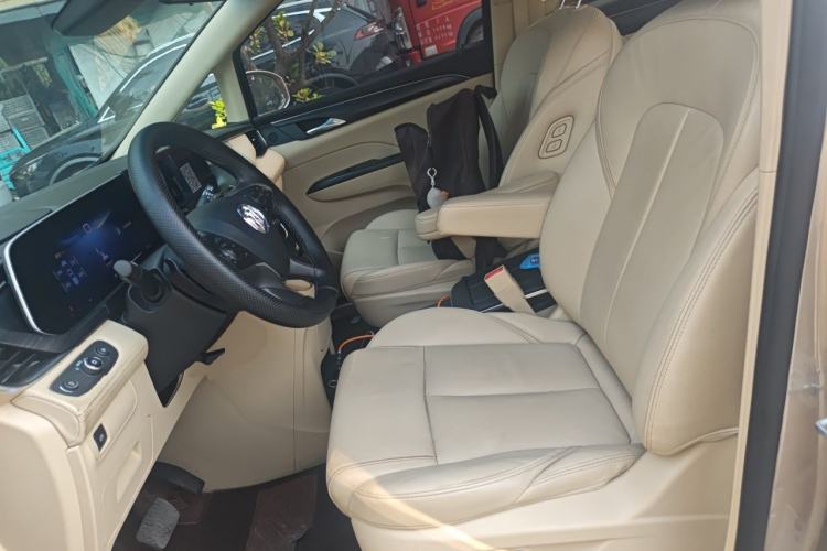Used Buick GL8 2023 ES Lu Zun Deluxe Model Left Front Seat