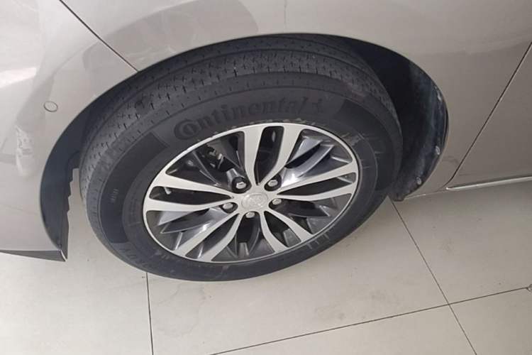 Used Buick GL8 2023 ES Lu Zun Deluxe Model Left Front Wheel Hub