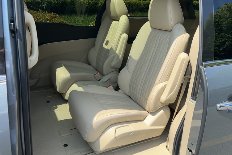 Used Buick GL8 2023 Land Business Class Smart Deluxe Model Left Rear Seat