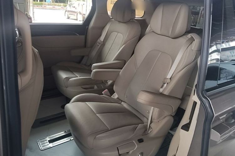 Used Buick GL8 2023 ES Lu Zun Deluxe Model Left Rear Seat