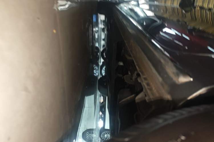 Used Buick GL8 2023 Land Executive Class 652T Luxury Model Left Side Sill