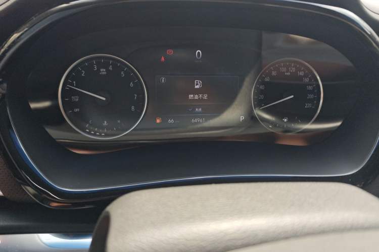 Used Buick GL8 2023 Land Executive Class 652T Luxury Model Odometer Close Up