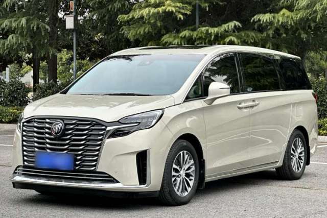 Ojetý Buick GL8 2023 ES Lu Zun Deluxe Model
