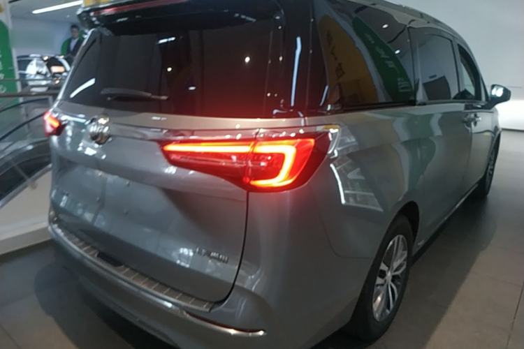 Used Buick GL8 2023 ES Lu Zun Comfort Model Rear Right 45 Deg