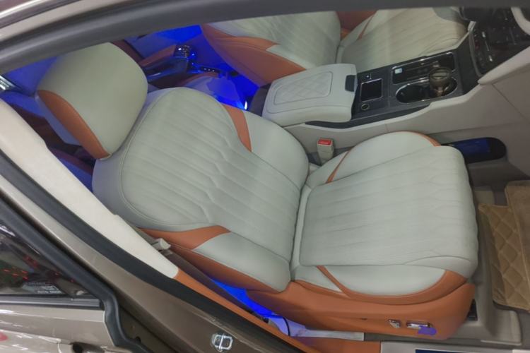 Used Buick GL8 2023 ES Lu Zun Comfort Model Right Front Seat