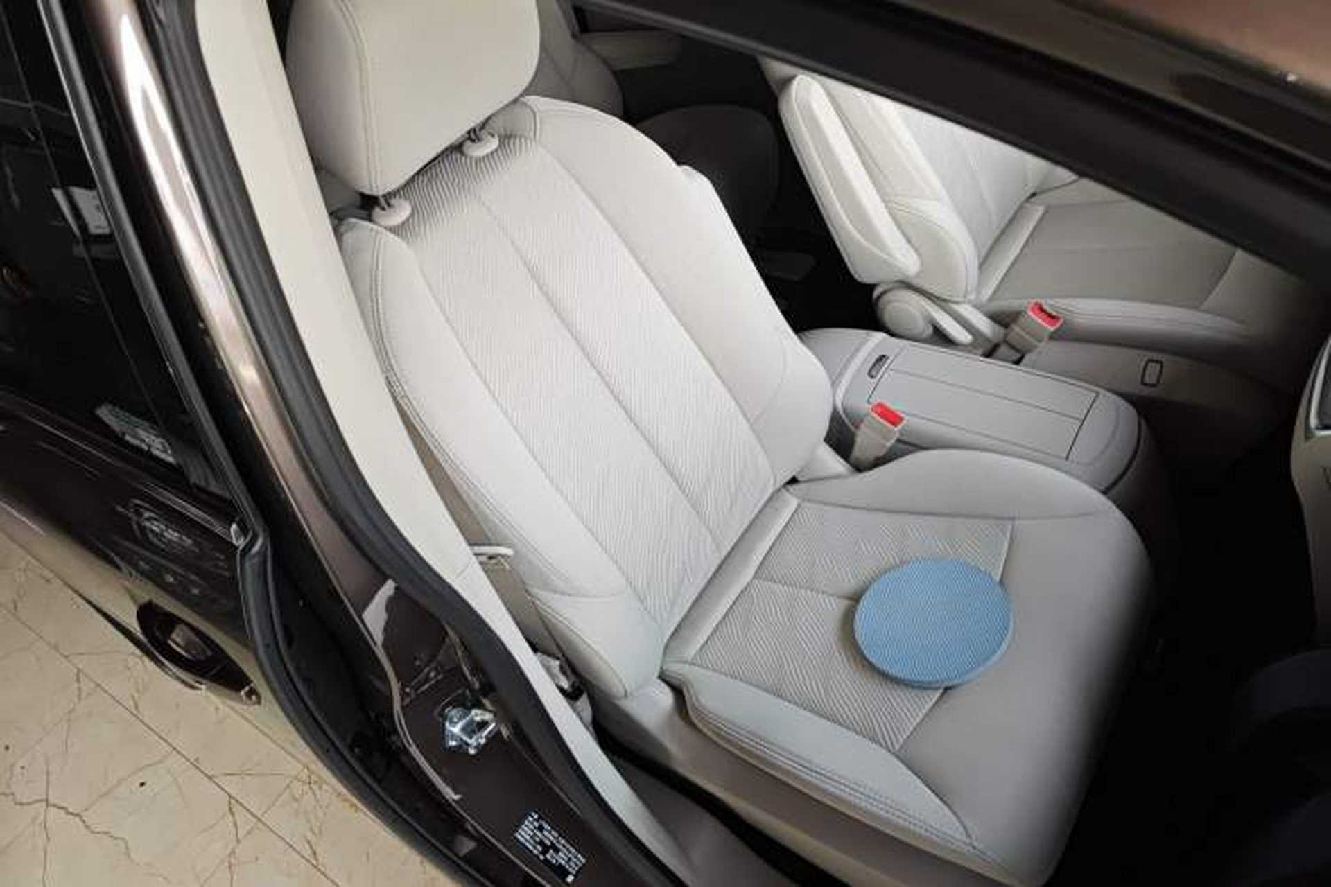 Used Buick GL8 2023 Land Executive Class Smart Enjoyment Model Right Front Seat