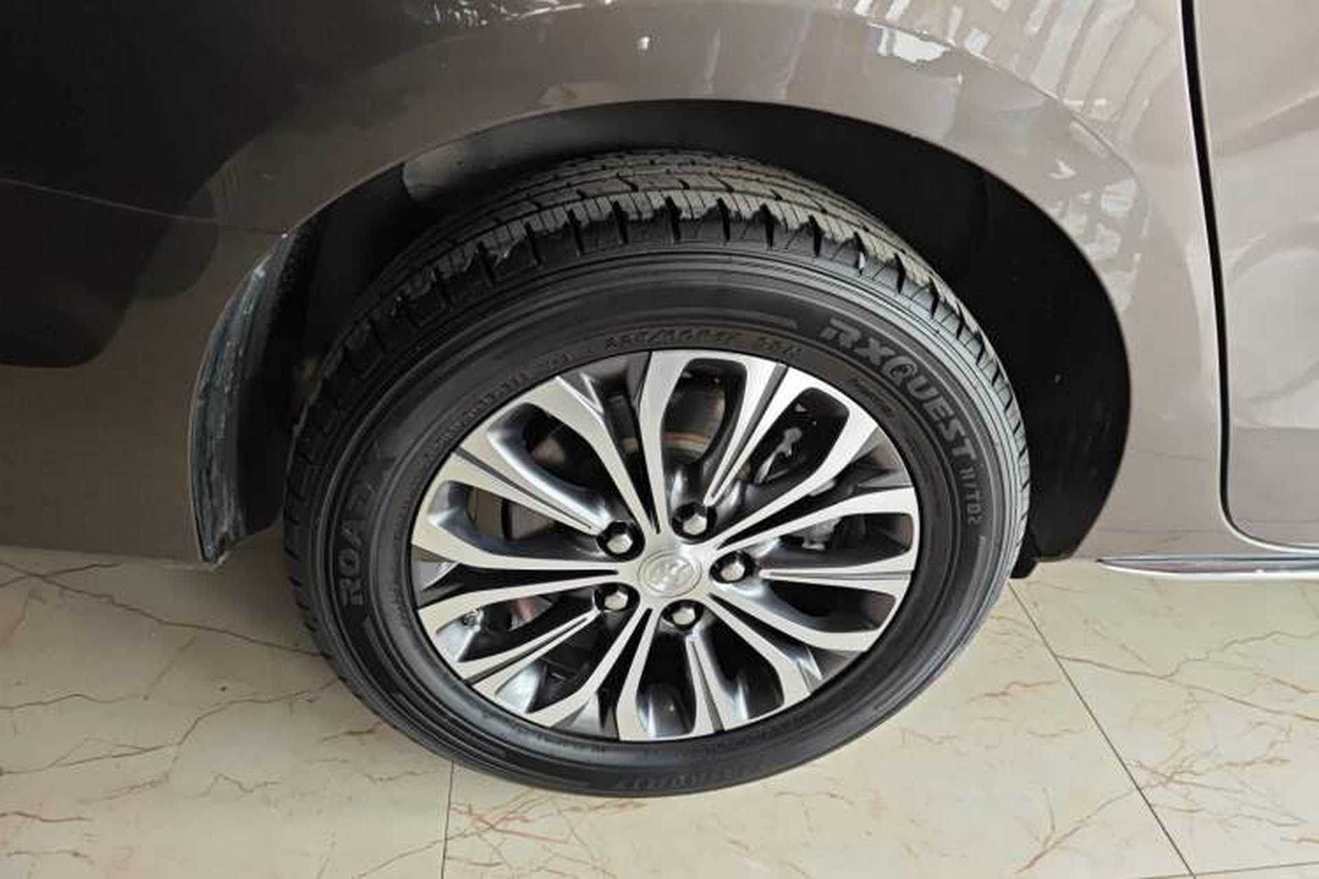 Used Buick GL8 2023 Land Executive Class Smart Enjoyment Model Right Rear Wheel Hub