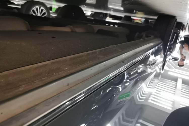 Used Buick GL8 2023 Land Business Class Smart Deluxe Model Right Side Sill