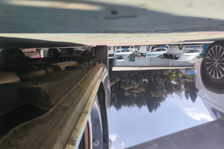 Used Buick GL8 2023 Land Business Class Smart Deluxe Model Right Side Sill