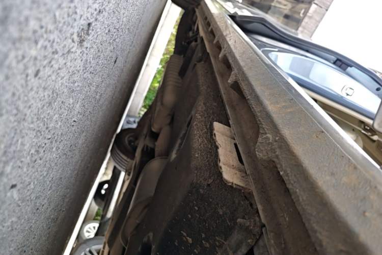 Used Buick GL8 2023 ES Lu Zun Deluxe Model Right Side Sill