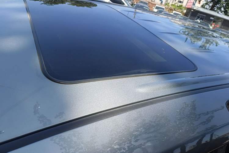 Used Buick GL8 2023 Land Executive Class 652T Luxury Model Roof