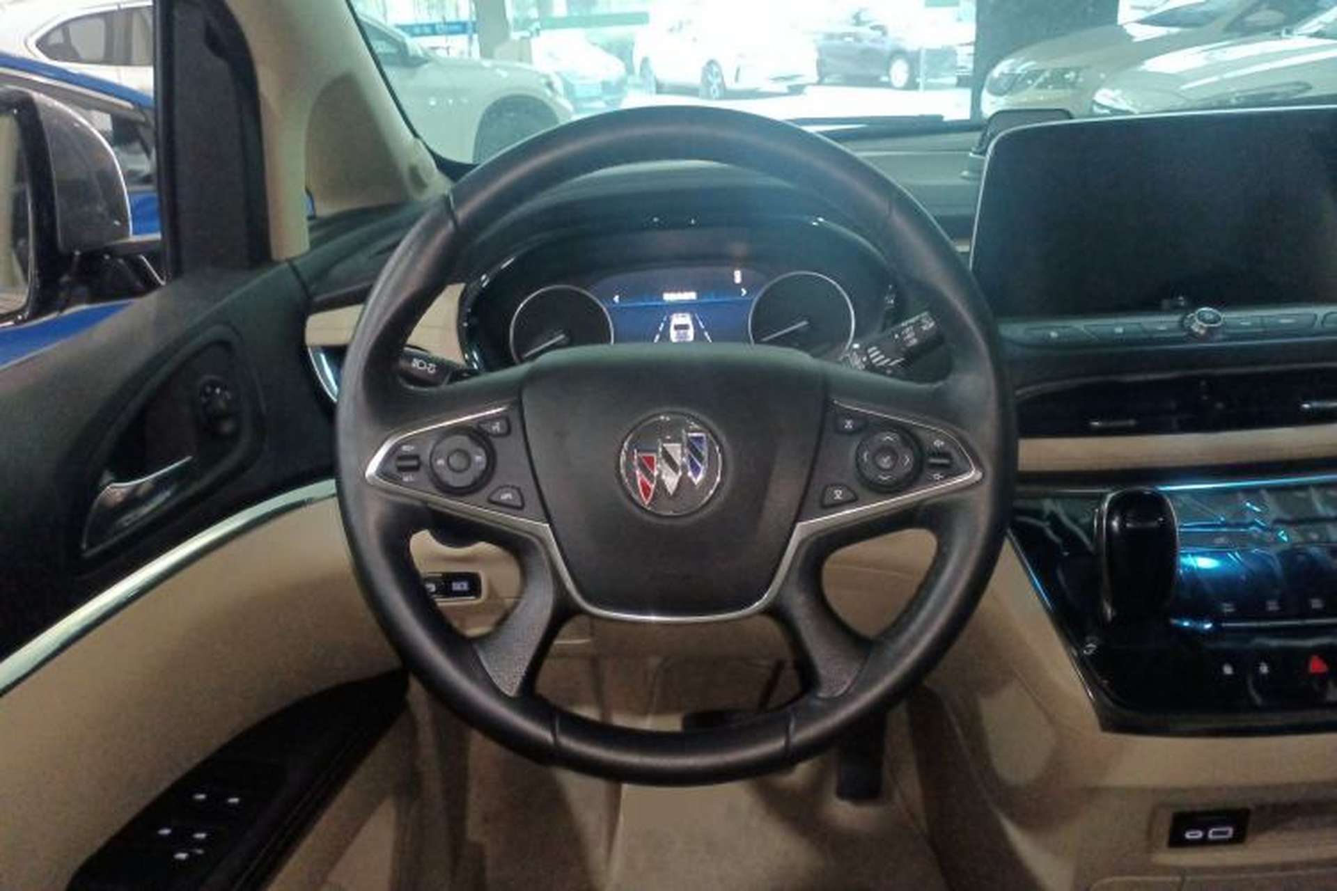 Used Buick GL8 2023 Facelifted Land Cruiser Executive Luxury Version Steering Wheel