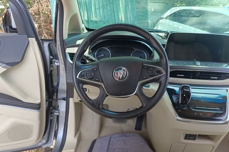 Used Buick GL8 2023 Land Executive Class 652T Luxury Model Steering Wheel