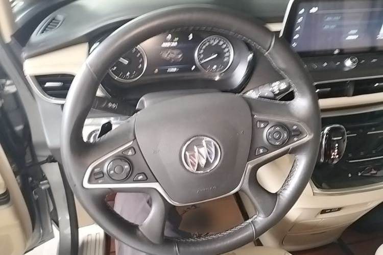 Used Buick GL8 2023 Facelifted Land Cruiser Executive Luxury Version Steering Wheel