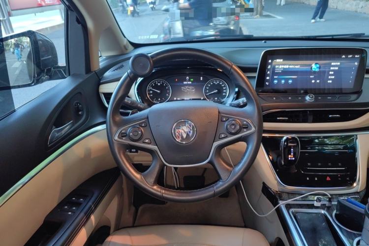 Used Buick GL8 2023 Land Executive Class Deluxe Model Steering Wheel