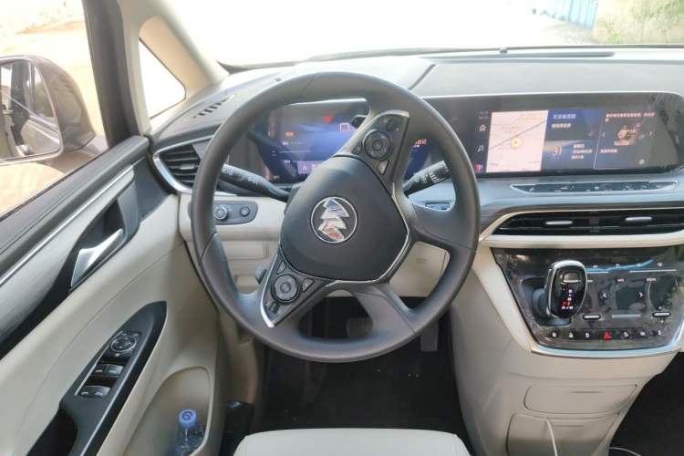 Used Buick GL8 2023 ES Lu Zun Comfort Model Steering Wheel