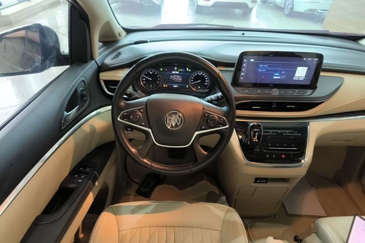Used Buick GL8 2023 Facelifted Land Cruiser Executive Luxury Version Steering Wheel