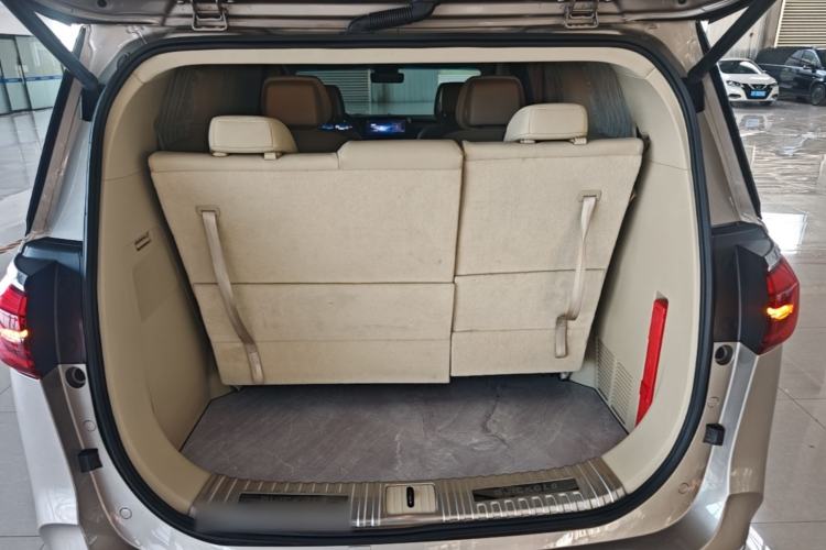 Used Buick GL8 2023 ES Lu Zun Deluxe Model Trunk