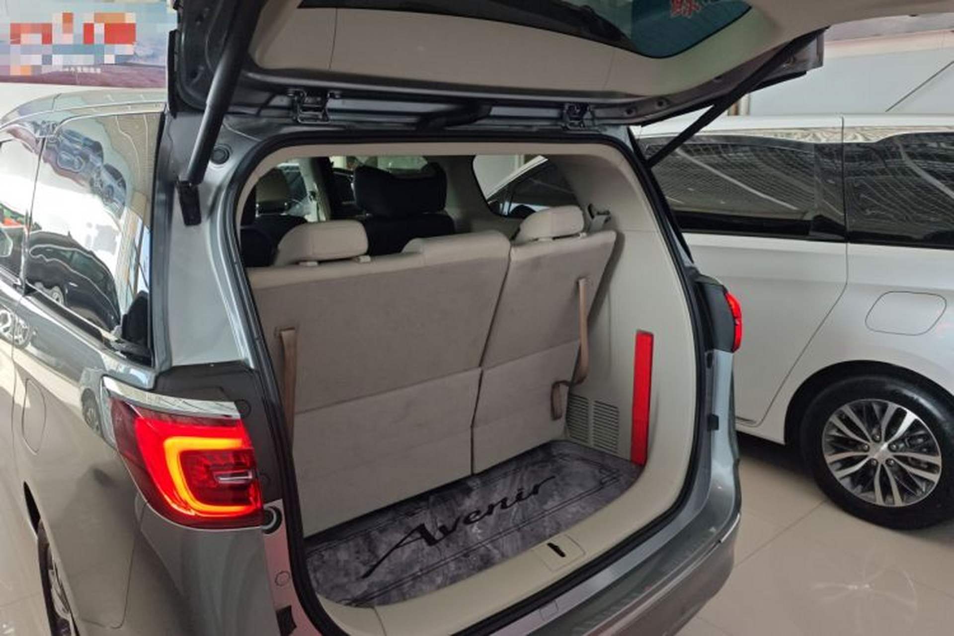 Used Buick GL8 2023 ES Lu Zun Comfort Model Trunk