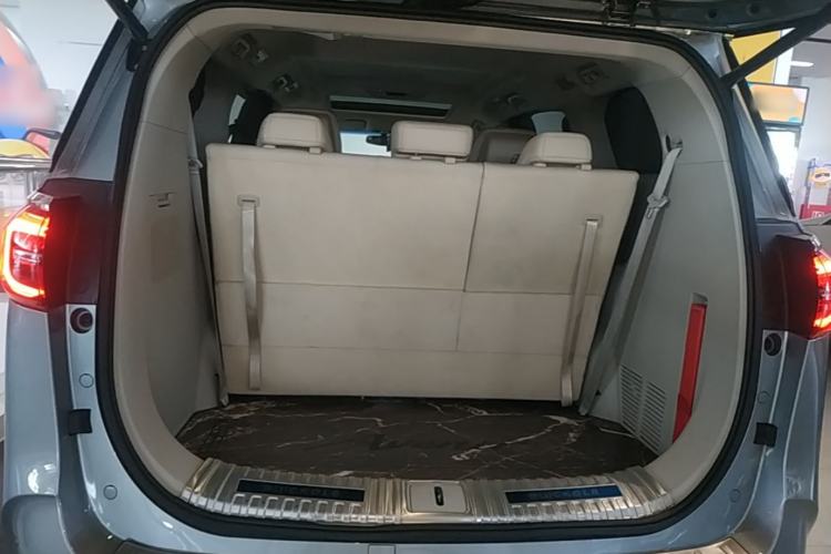 Used Buick GL8 2023 ES Lu Zun Comfort Model Trunk