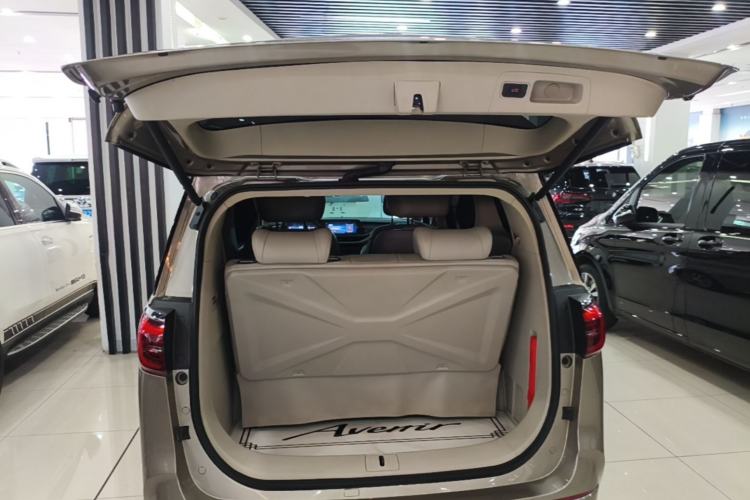 Used Buick GL8 2023 ES Lu Zun Comfort Model Trunk