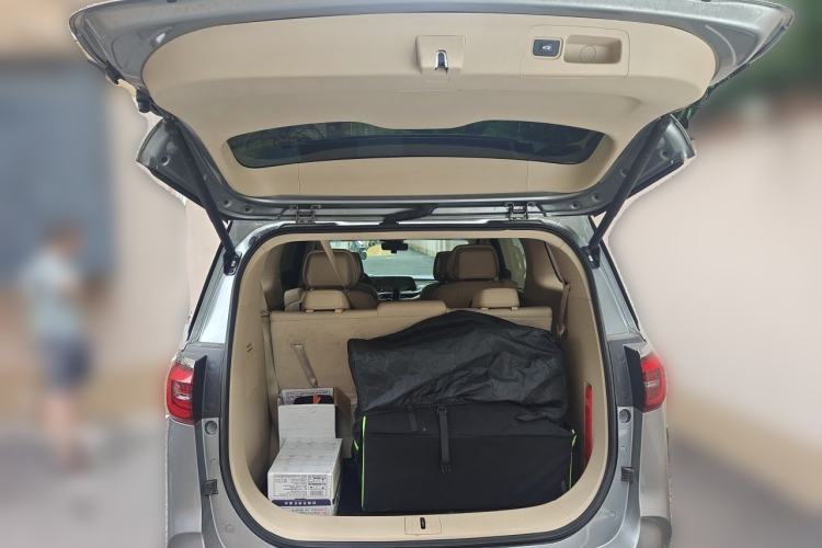 Used Buick GL8 2023 ES Lu Zun Deluxe Model Trunk