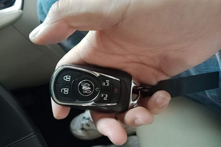 Used Buick GL8 2023 ES Lu Zun Deluxe Model Vehicle Key