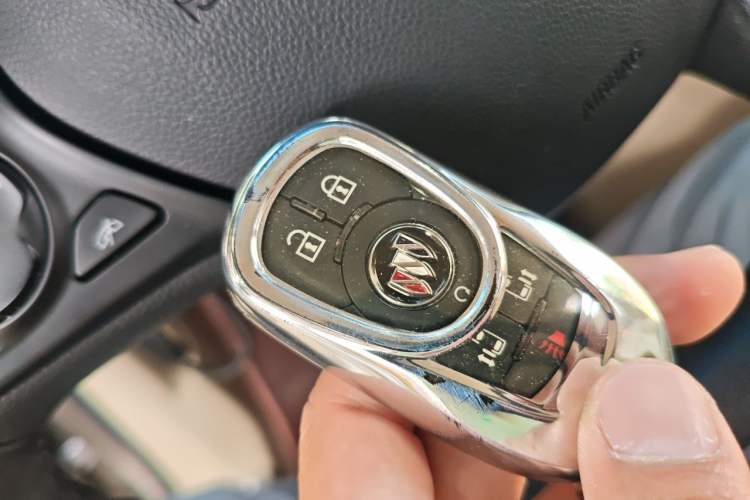 Used Buick GL8 2023 ES Lu Zun Deluxe Model Vehicle Key