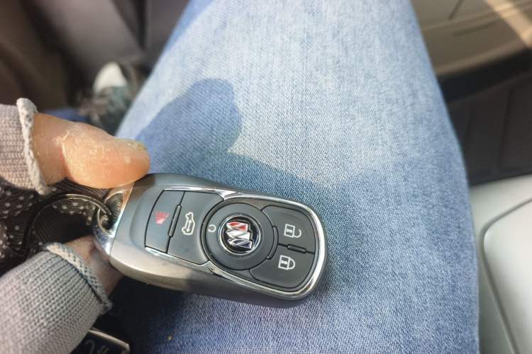 Used Buick GL8 2023 Land Executive Class Smart Enjoyment Model Vehicle Key