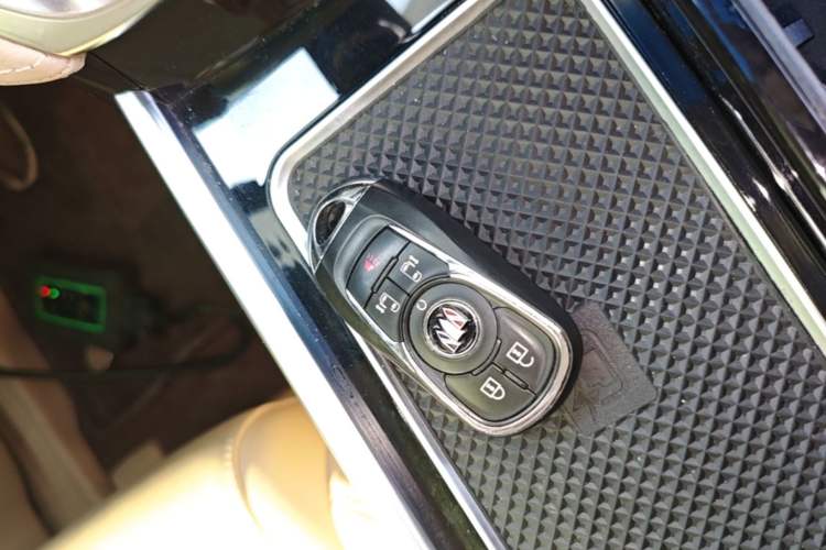 Used Buick GL8 2023 ES Lu Zun Deluxe Model Vehicle Key