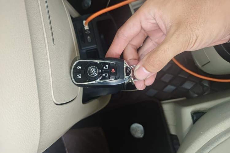 Used Buick GL8 2023 ES Lu Zun Deluxe Model Vehicle Key