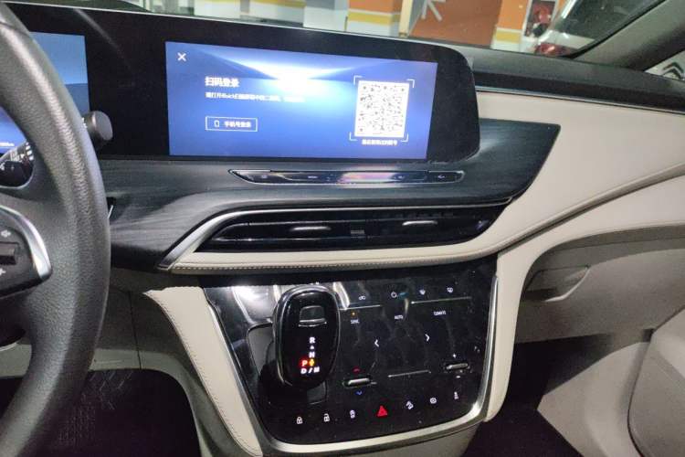 Used Buick GL8 2023 ES Lu Zun Comfort Model Audio And AC Panel