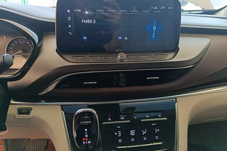 Used Buick GL8 2023 Land Executive Class Smart Enjoyment Model Audio And AC Panel