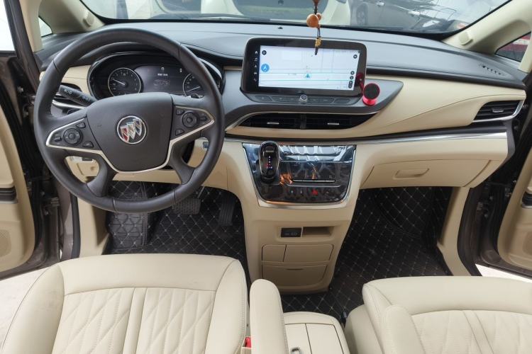 Used Buick GL8 2023 Facelifted Land Cruiser Executive Luxury Version Center Console