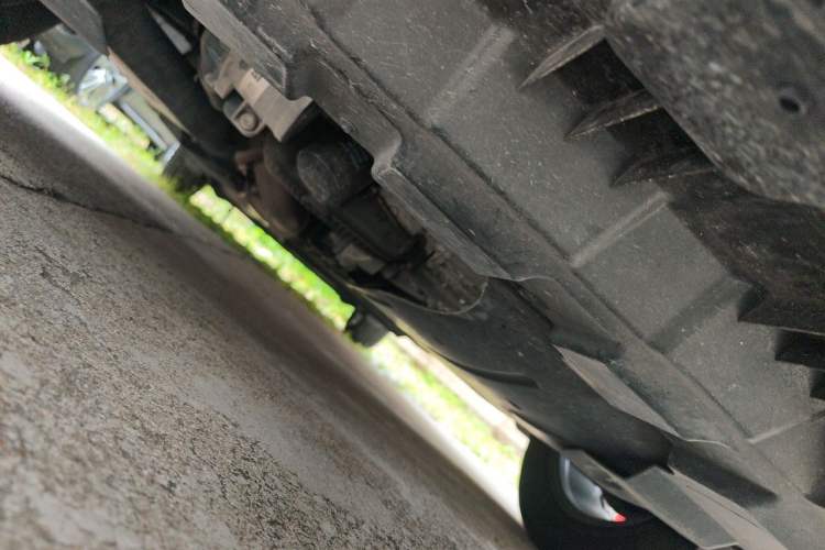 Used Buick GL8 2023 Facelifted Land Cruiser Executive Luxury Version Chassis Front