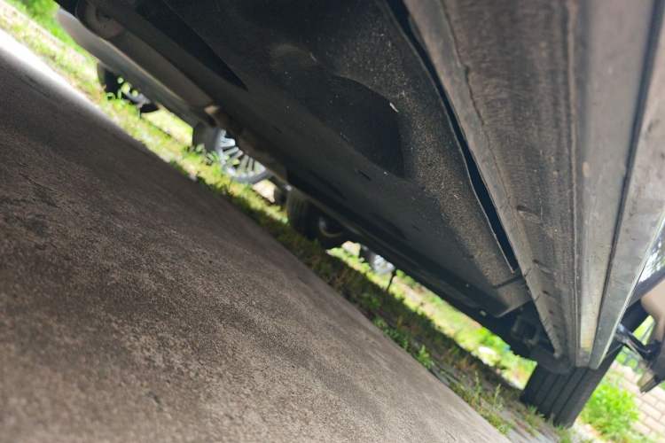 Used Buick GL8 2023 Facelifted Land Cruiser Executive Luxury Version Chassis Front Left