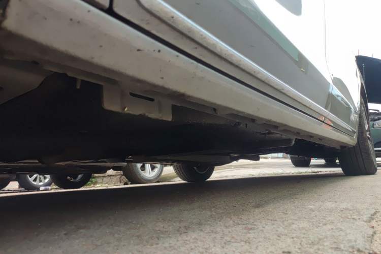 Used Buick GL8 2023 ES Lu Zun Luxury Model Chassis Front Left