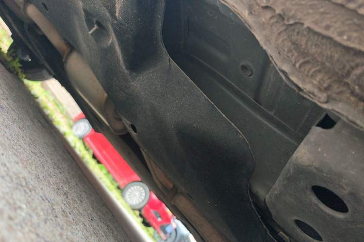 Used Buick GL8 2023 Facelifted Land Cruiser Executive Luxury Version Chassis Front Right