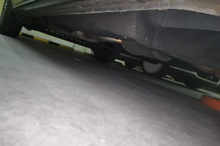 Used Buick GL8 2023 Facelifted Land Cruiser Executive Luxury Version Chassis Front Right