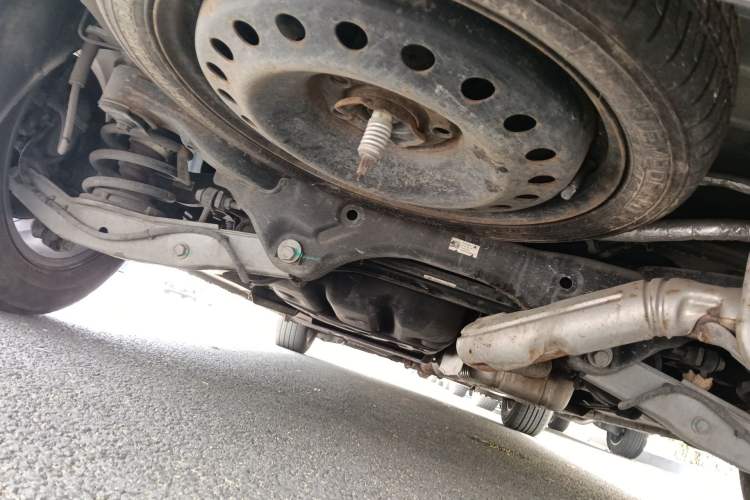 Used Buick GL8 2023 ES Lu Zun Deluxe and Yue Edition Chassis Rear
