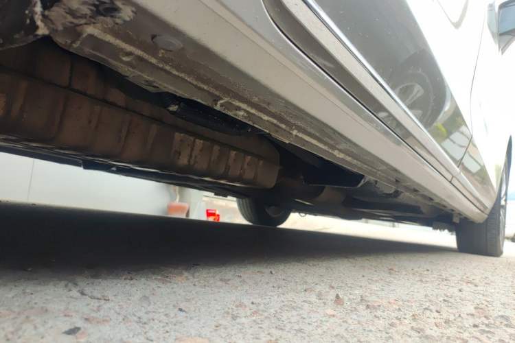 Used Buick GL8 2023 ES Lu Zun Luxury Model Chassis Rear Right